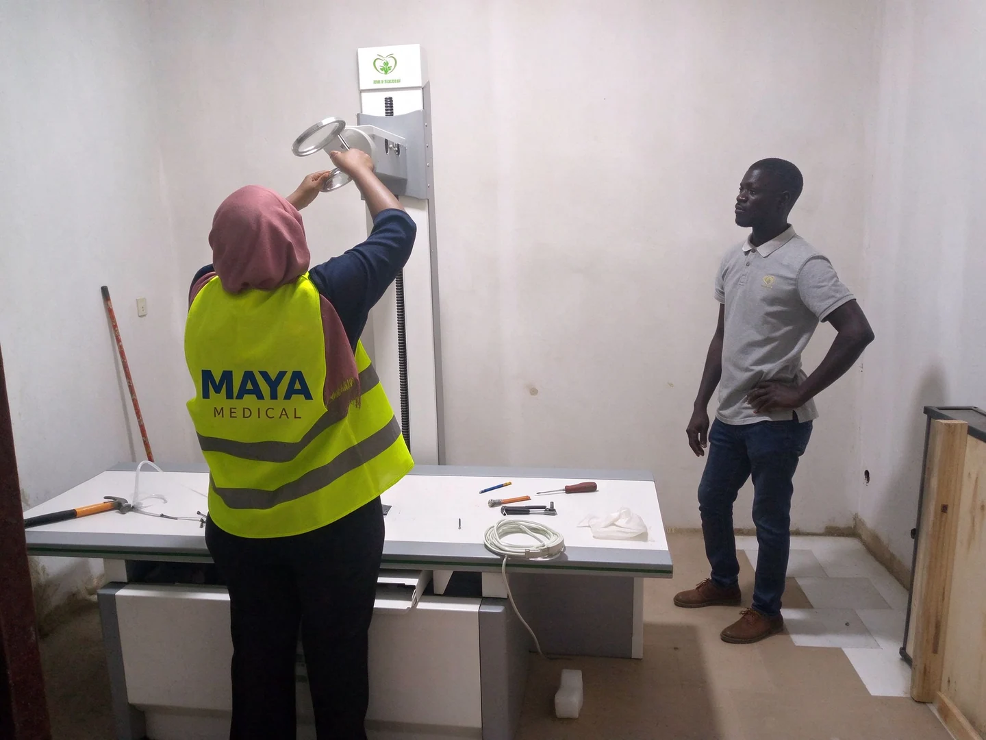 On-site MY-D023G X-ray installation work in Senegal.